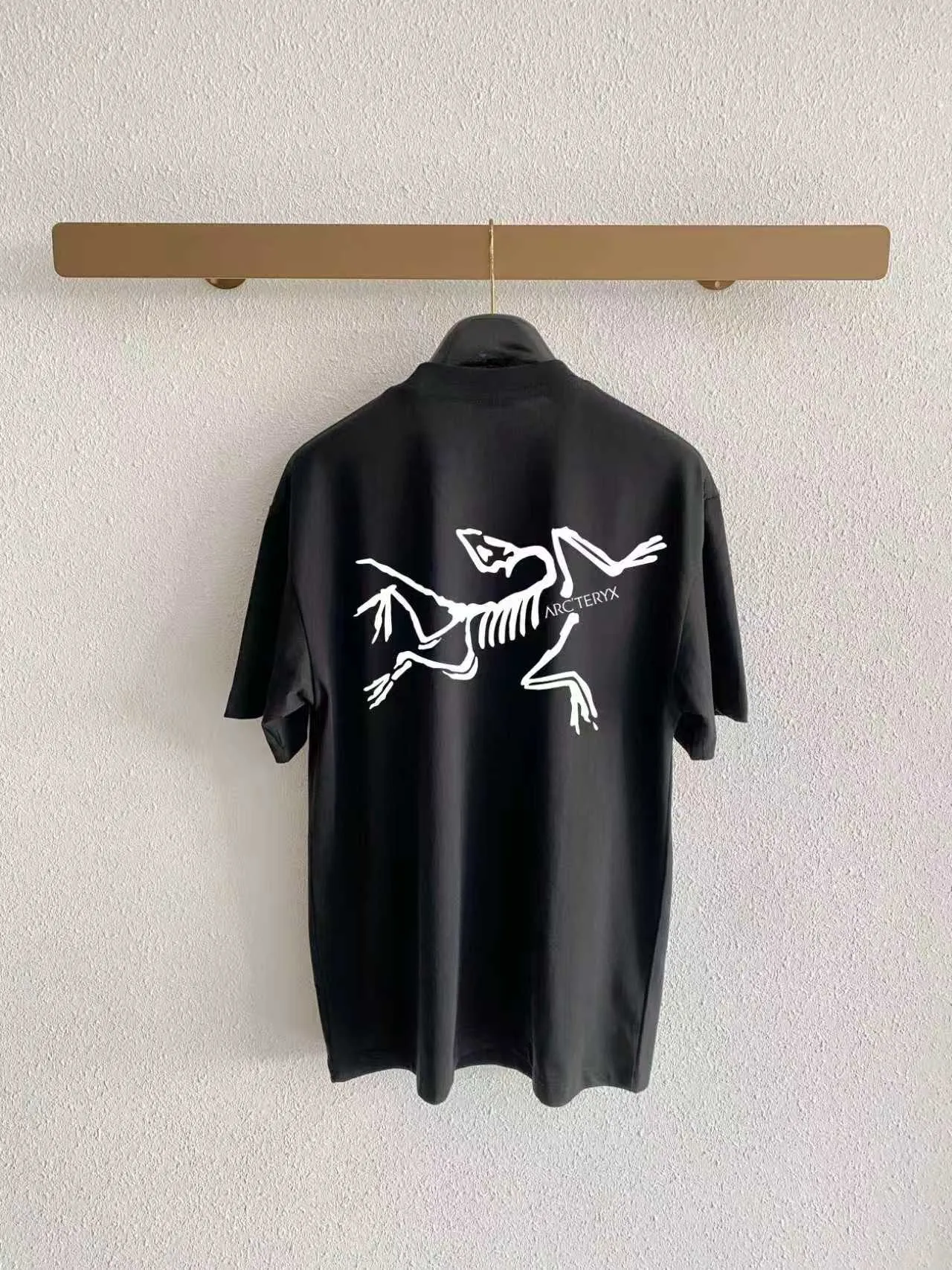 Arc’ter/ logo + New Arrival ， ， ， ， T Same Style。 :Black White Blue Gray Size:S（90-130 ） M（125-140 ） L（135-160 ） XL（160-180 ） XXL（180 ）